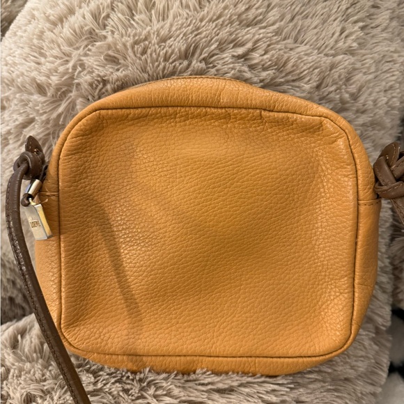 Loewe Caramel Leather Crossbody Bag - Picture 2 of 10